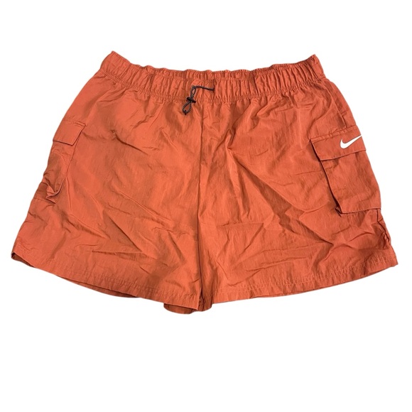 Nike Other - Nike size XL men’s orange drawstring waist shorts